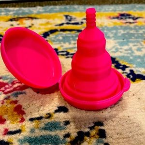 Intima lily collapsible menstral cup B with case